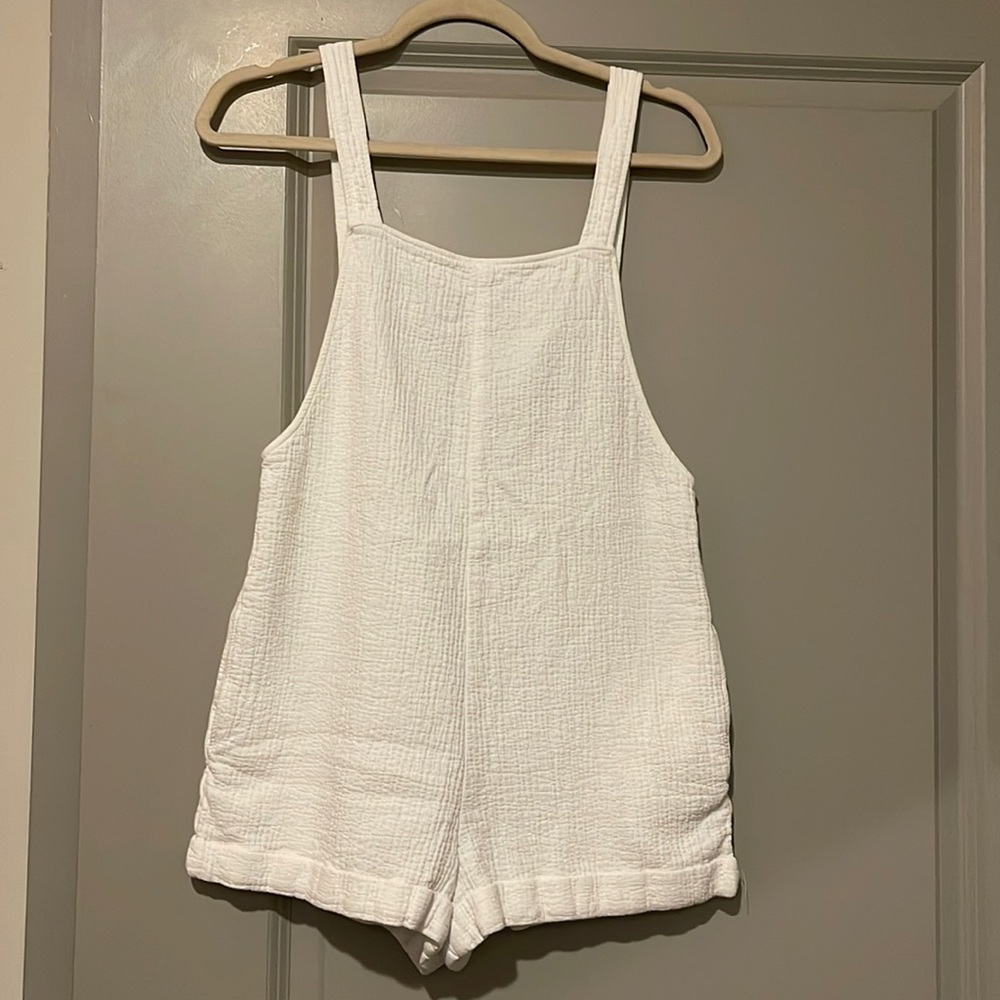 XS WHITE CASUAL ROMPER